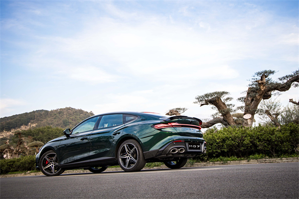 B级运动轿车新标杆来了，MG7 2025款智能登场，限时一口价11.29万元起